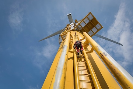 workers working at height