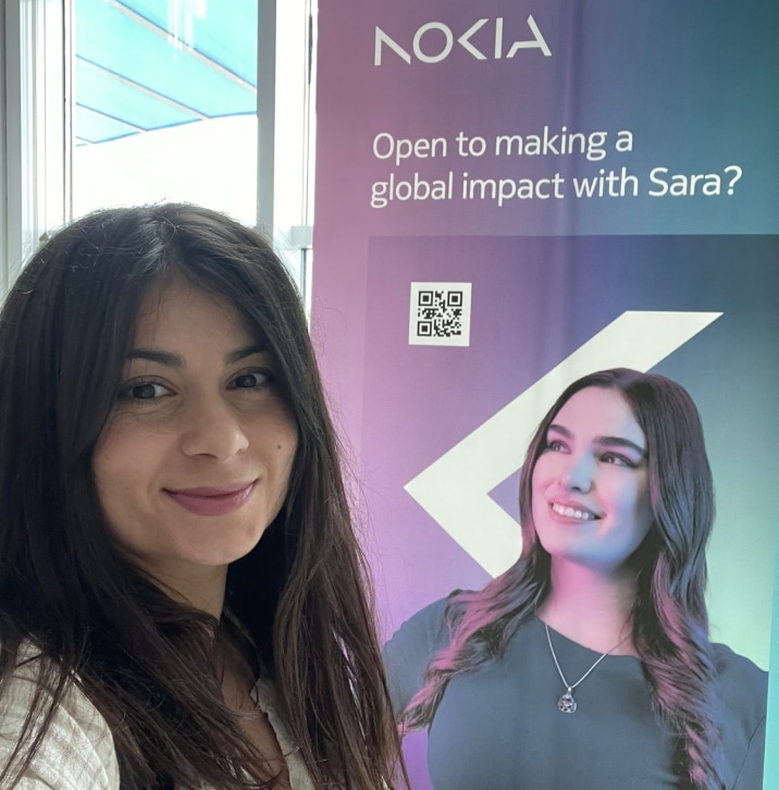 AR banner and Nokia employee