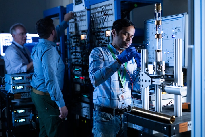 Nokia Bell Labs researchers working in the quantum computing lab.