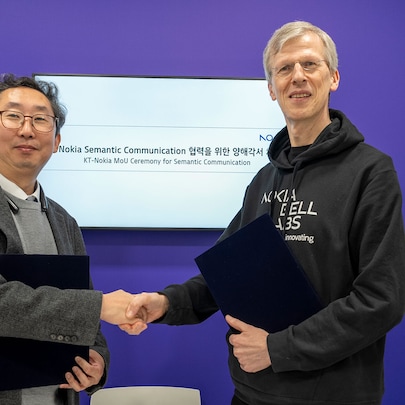 KT and Bell Labs signing MoU